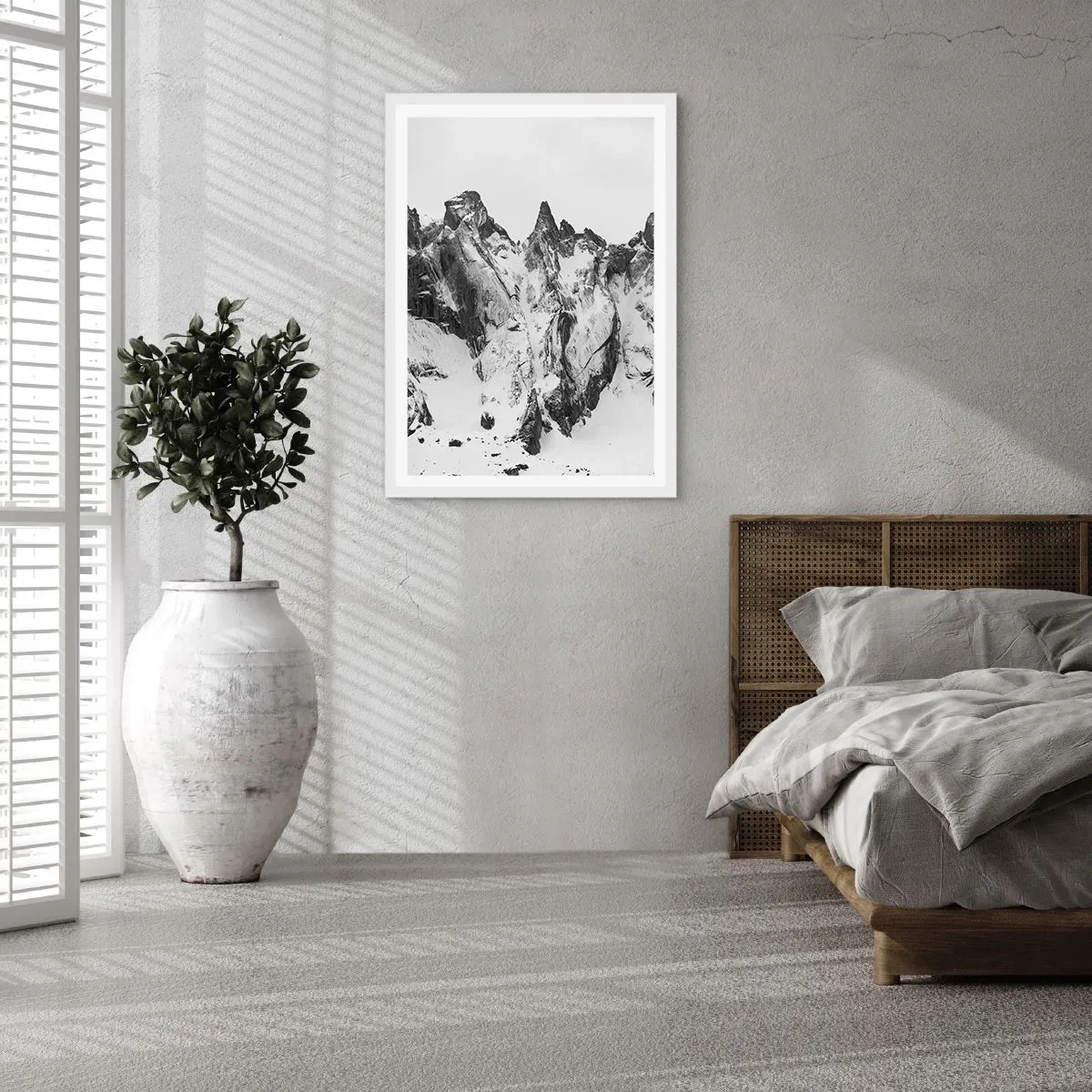 Plagát v bielom ráme - Hrozivý žulový hrebeň - 50x70 cm