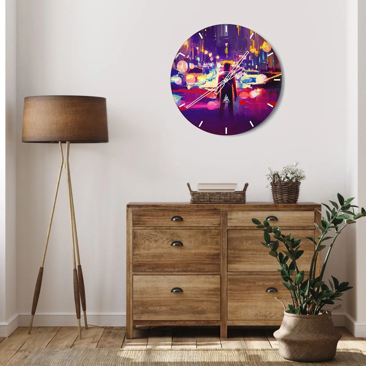 Nástenné hodiny - Postava na pozadí farebného mesta v noci - 30x30cm - Ponorený do svetla - Moderná nástenná dekorácia do obývacej izby, kuchyne a spálne ARTTOR