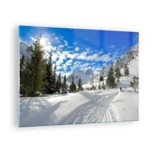 Obraz na skle - Zimná horská krajina s lesom a modrou oblohou - 70x50cm - V snehu a na slnku - Moderná nástenná dekorácia do obývacej izby a spálne ARTTOR