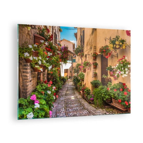 Obraz na skle - Očarujúca talianska ulička s kvetmi v kvetináčoch a dláždenou uličkou - 70x50cm - Talianske zákutie - Moderná nástenná dekorácia do obývacej izby a spálne ARTTOR