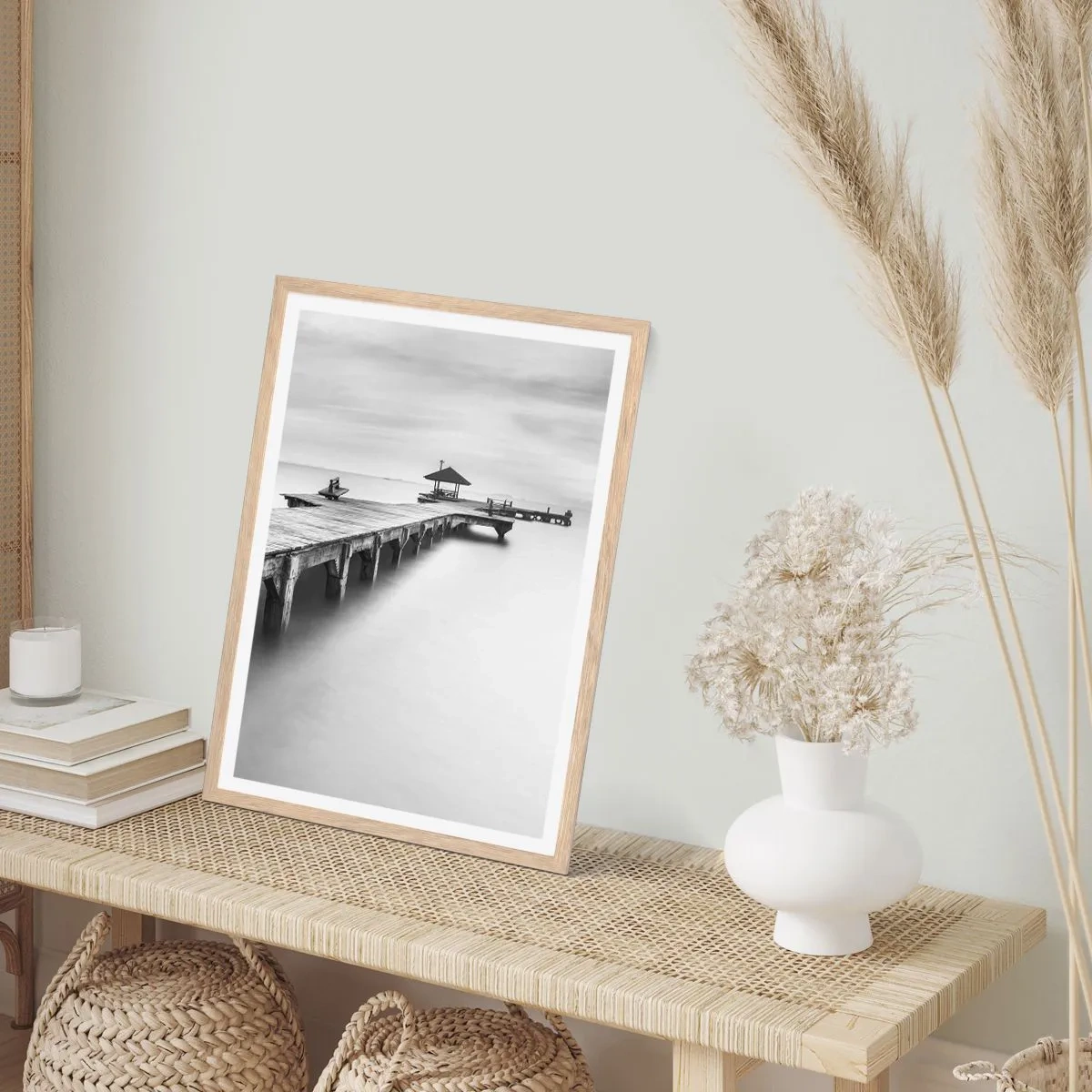 Plagát v ráme zo svetlého duba - Ďaleko od nás - 30x40 cm