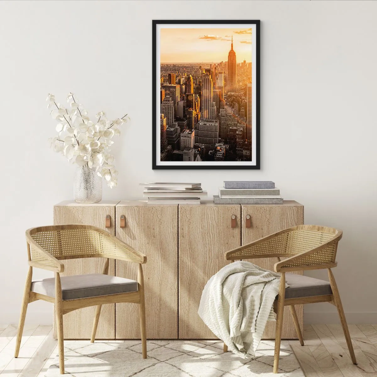 Plagát v čiernom ráme - Panoráma Manhattanu pri západe slnka z Empire State Building - 50x70cm - Rast na slnku - Moderná nástenná dekorácia do obývacej izby a spálne ARTTOR