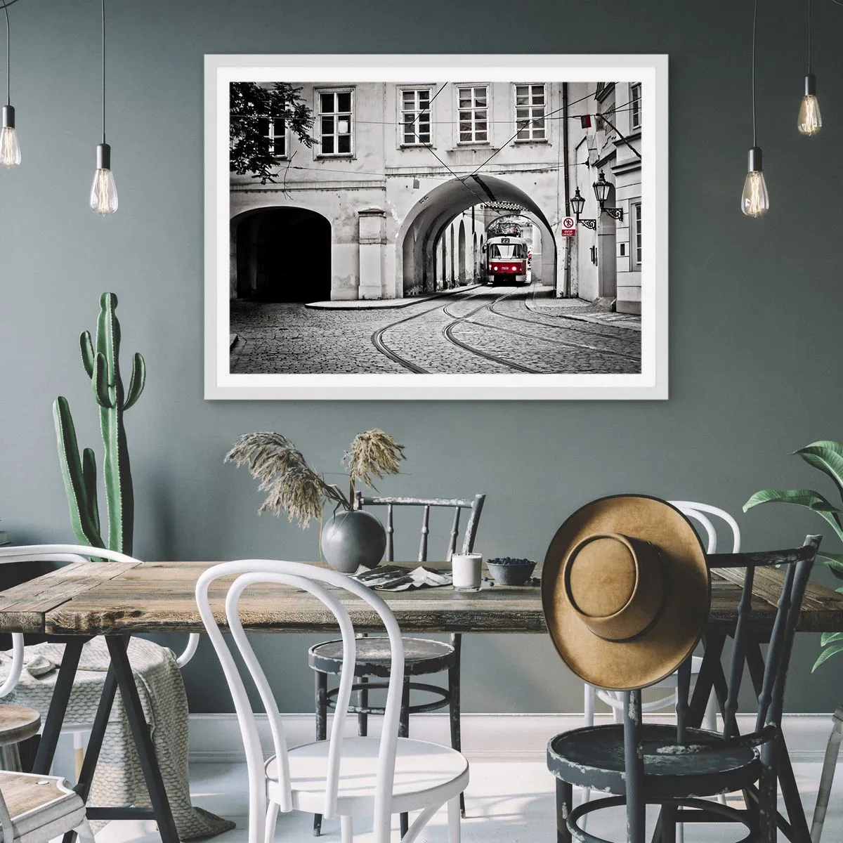 Plagát v bielom ráme - Mestským labyrintom - 100x70 cm