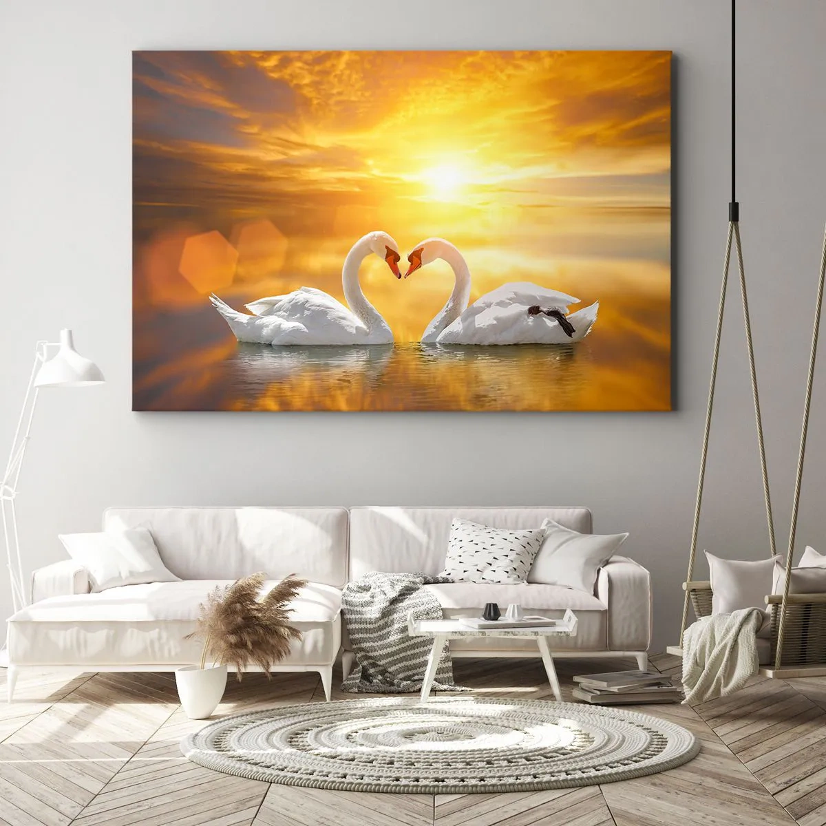 Obraz na plátne - Romantická scéna dvoch labutí tvoriacich srdce na pozadí zlatého západu slnka. - 70x50cm - Srdce je najkrajšie slovo sveta… - Moderná nástenná dekorácia do obývacej izby a spálne ARTTOR