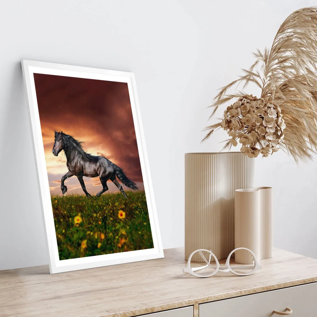 Plagát v bielom ráme - Čierny knieža - 70x100 cm