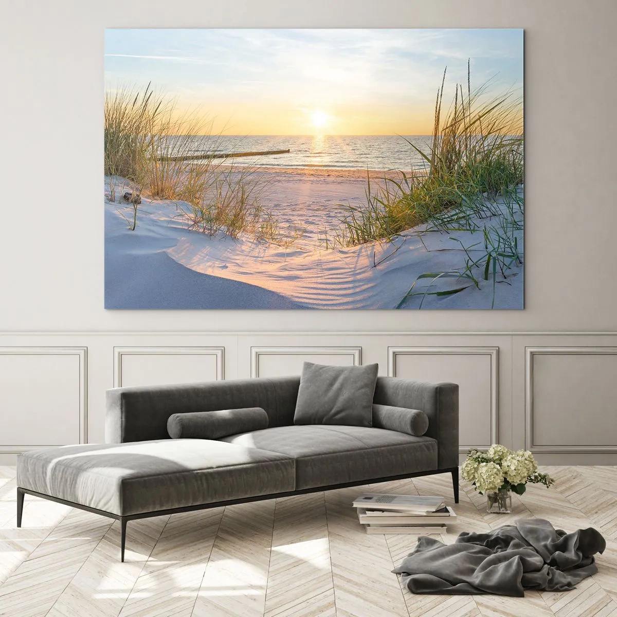Obraz na skle - Pláž pri západe slnka s výhľadom na more a dunové trávy - 70x50cm - Šumenie mora, spev vtákov, divoká pláž uprostred trávy… - Moderná nástenná dekorácia do obývacej izby a spálne ARTTOR