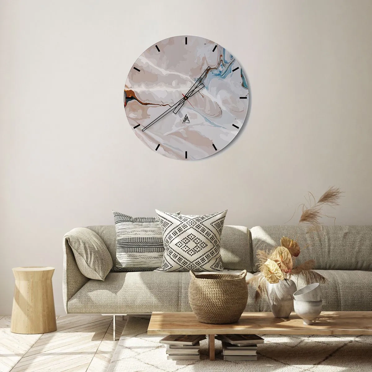 Nástenné hodiny - Abstraktný vzor s nádychom modrej a hnedej na svetlom pozadí. - 30x30cm - Modré meandre pod bielou - Moderná nástenná dekorácia do obývacej izby, kuchyne a spálne ARTTOR