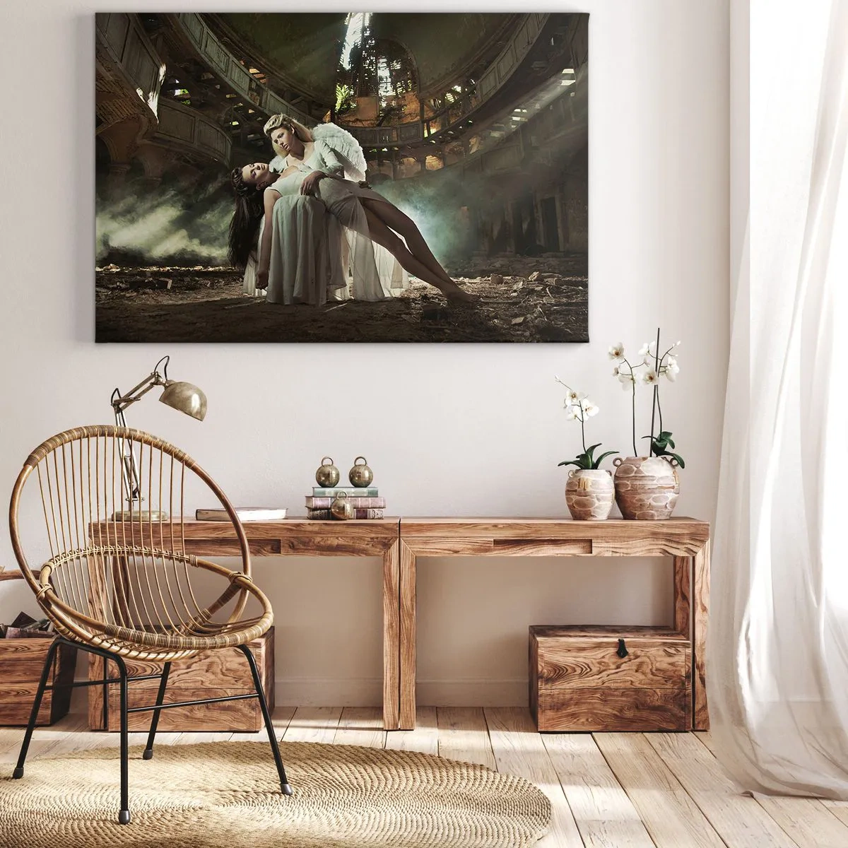 Obraz na plátne - Dve postavy v ruinách s hrou svetla - 70x50cm - Duch starého divadla - Moderná nástenná dekorácia do obývacej izby a spálne ARTTOR