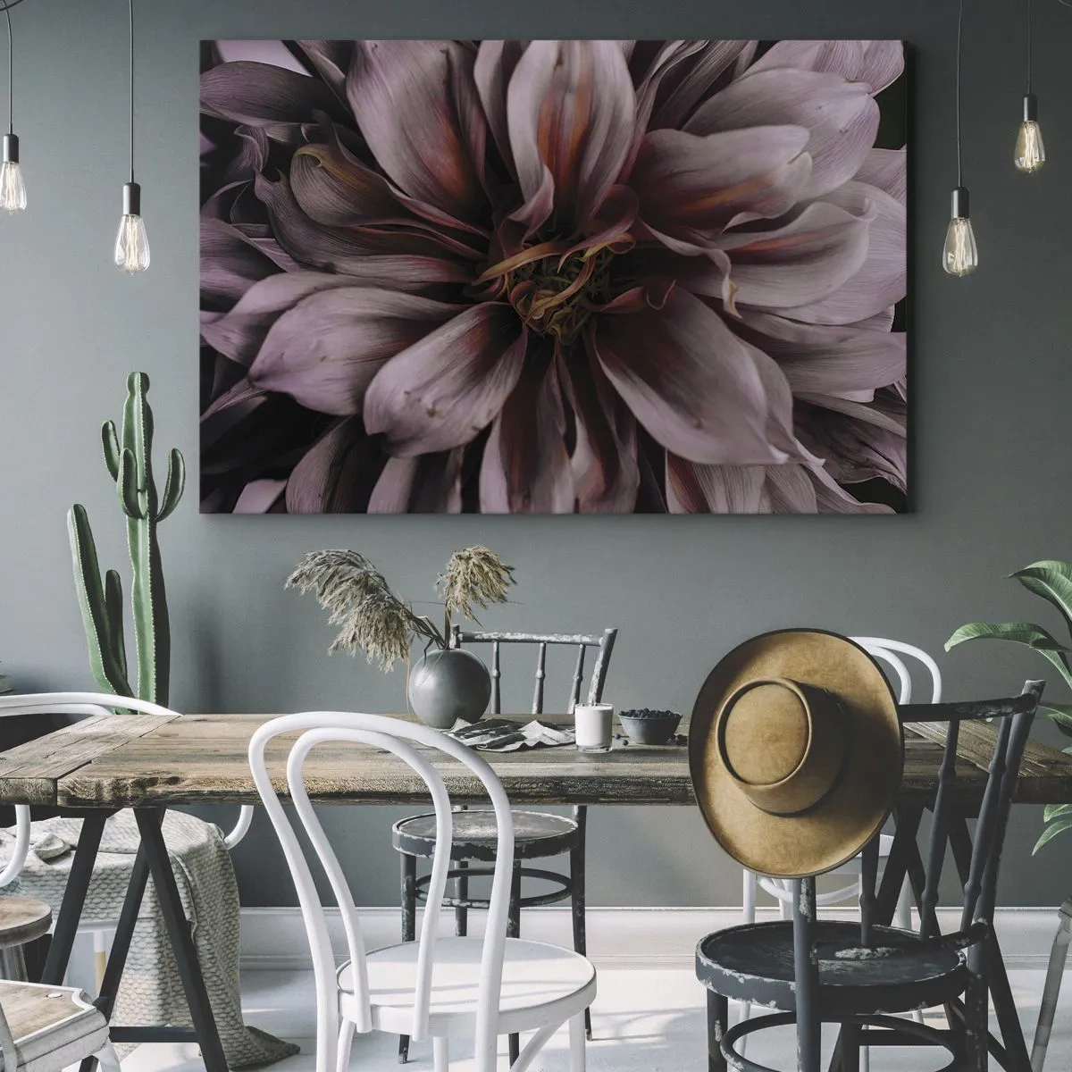 Obraz na plátne - Detailný záber veľkého kvetu v jemných farbách - 70x50cm - Kvetinové srdce - Moderná nástenná dekorácia do obývacej izby a spálne ARTTOR