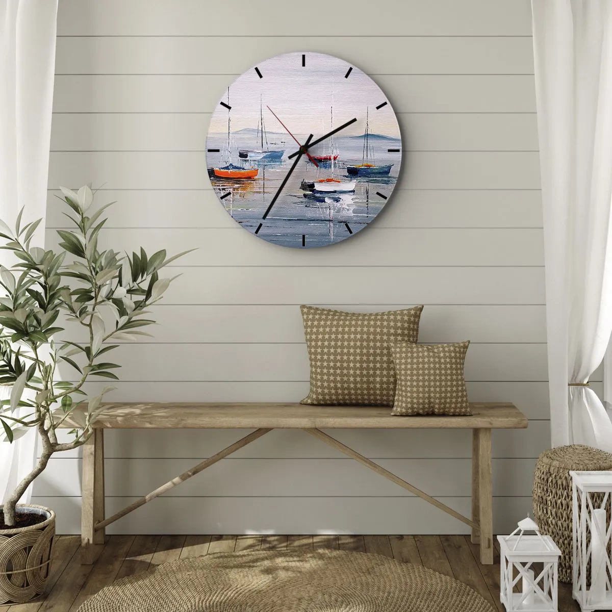 Nástenné hodiny - Farebné lode pokojne kotviace na vodnej hladine - 30x30cm - Zaslúžený odpočinok - Moderná nástenná dekorácia do obývacej izby, kuchyne a spálne ARTTOR