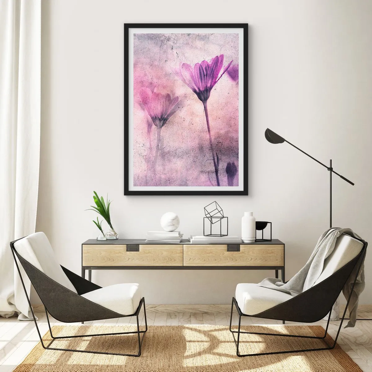 Plagát v čiernom ráme - Jemné kvety v odtieňoch ružovej a fialovej na svetlom pozadí - 50x70cm - Sen kvetov - Moderná nástenná dekorácia do obývacej izby a spálne ARTTOR