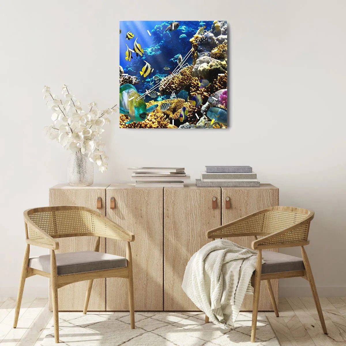 Nástenné hodiny - Veľká prevádzka na prázdninovom chodníku - 30x30 cm