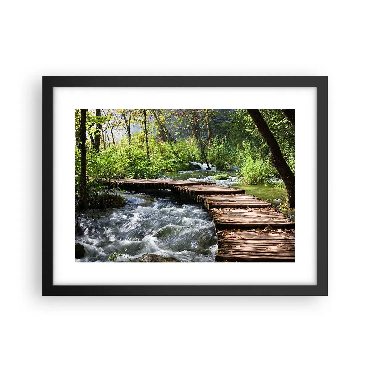 Plagát v čiernom ráme - Pri spenenom vodopáde - 40x30 cm