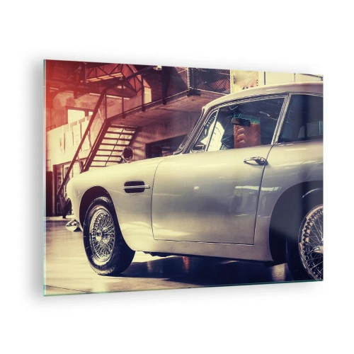 Obraz na skle - Klasické auto v elegantnom interiéri garáže - 70x50cm - Klasika nestarne - Moderná nástenná dekorácia do obývacej izby a spálne ARTTOR