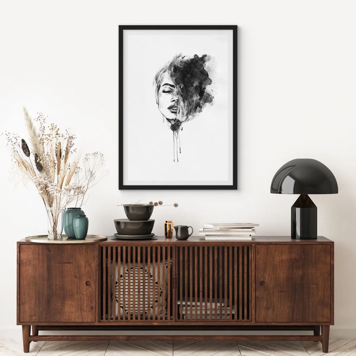 Plagát v čiernom ráme - Portrét ženy v čiernobielom akvarelovom štýle - 50x70cm - O čom sníva dievča - Moderná nástenná dekorácia do obývacej izby a spálne ARTTOR