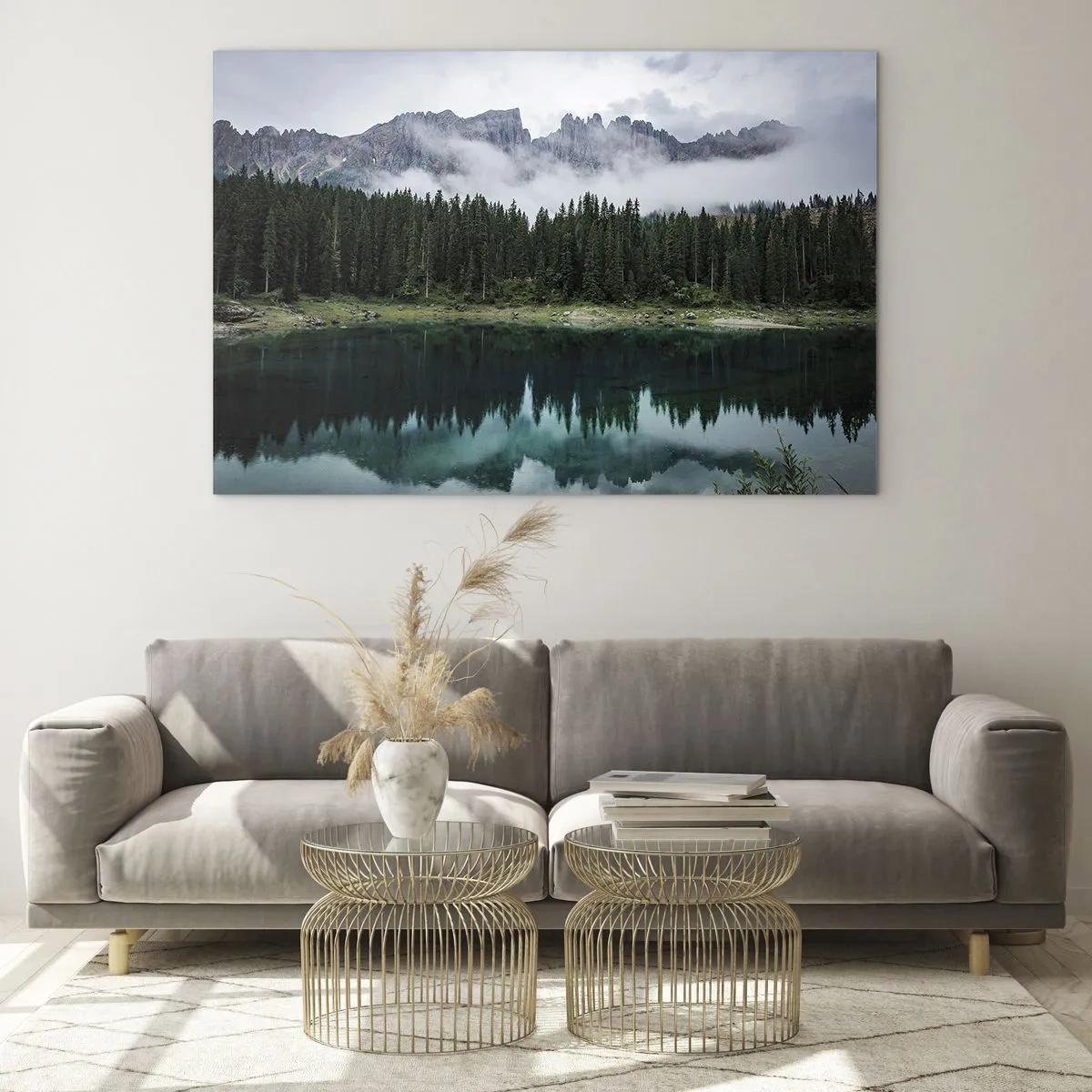 Obraz na skle - Horská krajina s jazerom a lesom odrážajúcim sa vo vode - 70x50cm - Ticho, ticho, neprebuďme spiacu vodu…. - Moderná nástenná dekorácia do obývacej izby a spálne ARTTOR