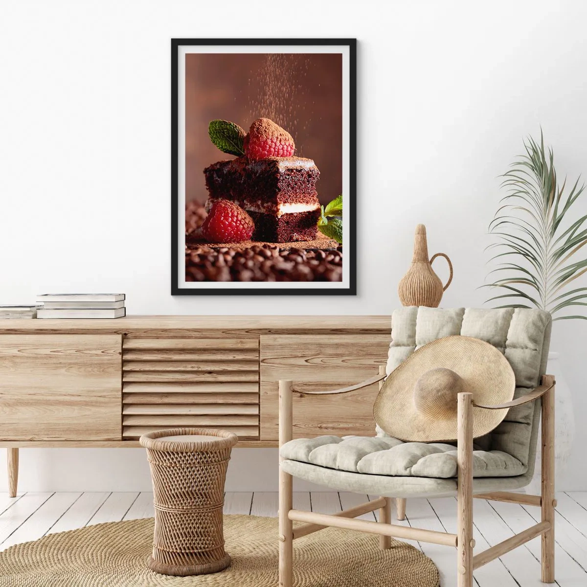 Plagát v čiernom ráme - Čokoládový koláč s malinami a kakaovými posýpkami - 50x70cm - Život je sladký - Moderná nástenná dekorácia do obývacej izby a spálne ARTTOR
