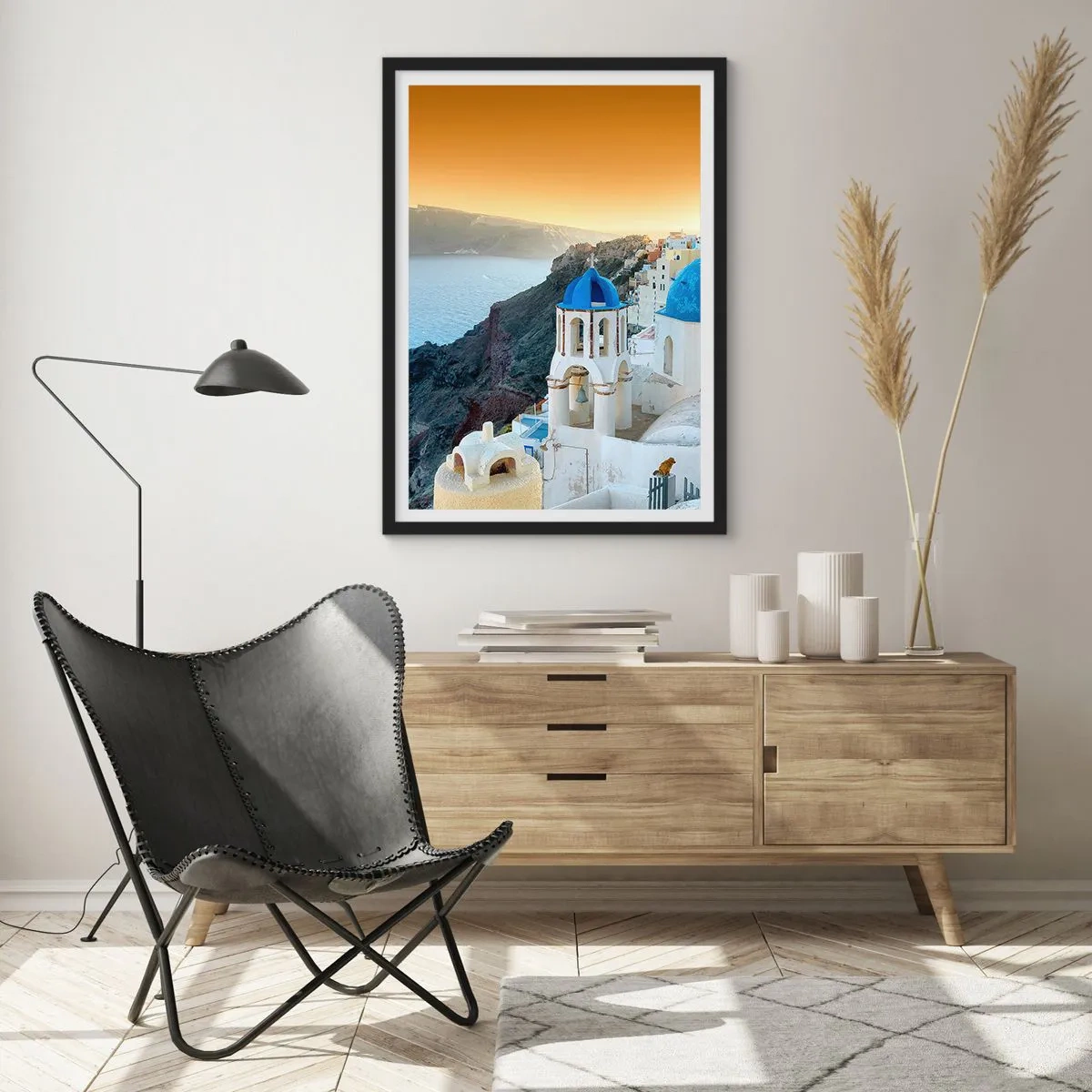Plagát v čiernom ráme - Santorini - v náruči skál - 61x91 cm