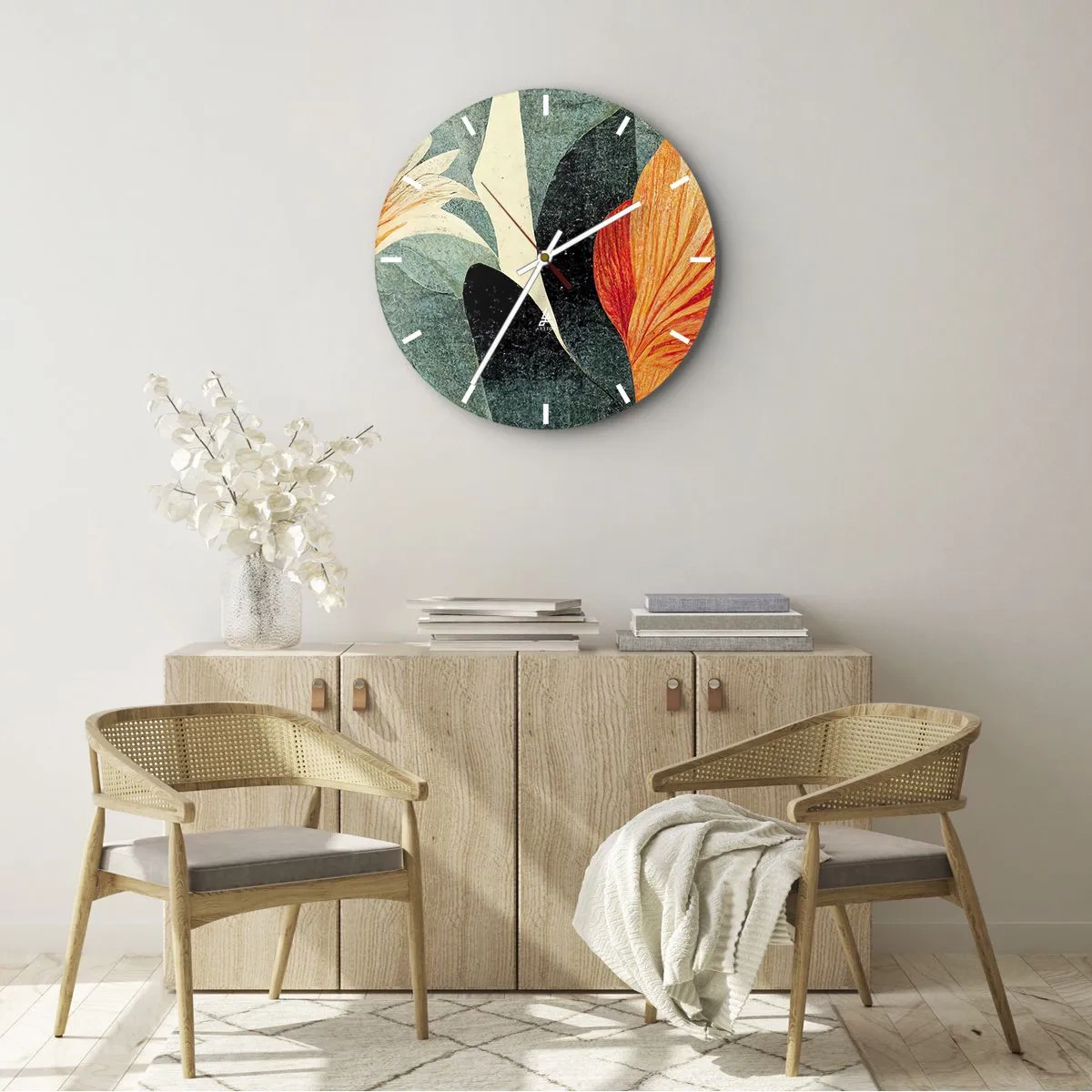 Nástenné hodiny - Červenooranžové kvety proti tmavozeleným listom - 30x30cm - Tropické horúco a chlad zelene - Moderná nástenná dekorácia do obývacej izby, kuchyne a spálne ARTTOR