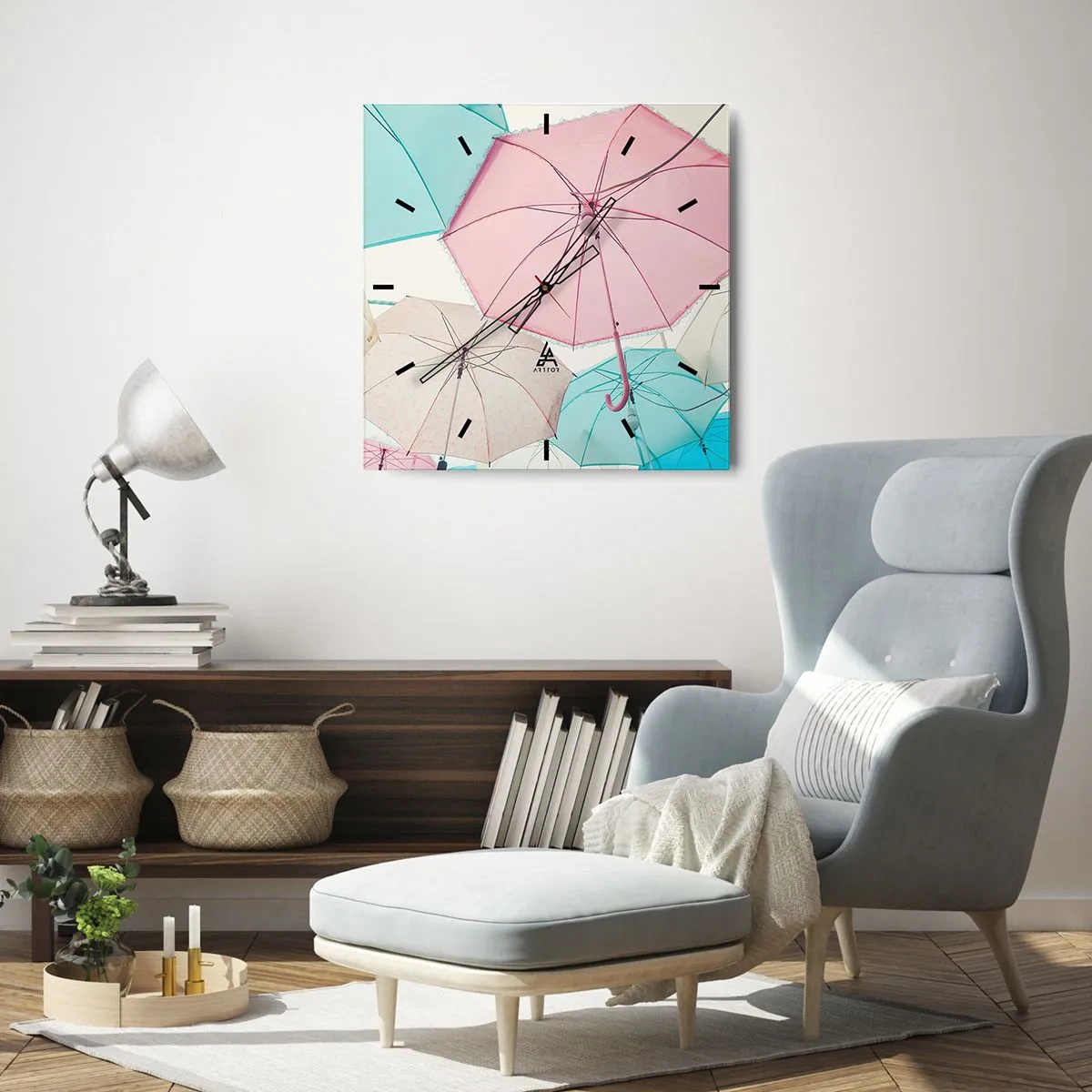 Nástenné hodiny - Občas slnko, občas dážď - 30x30 cm
