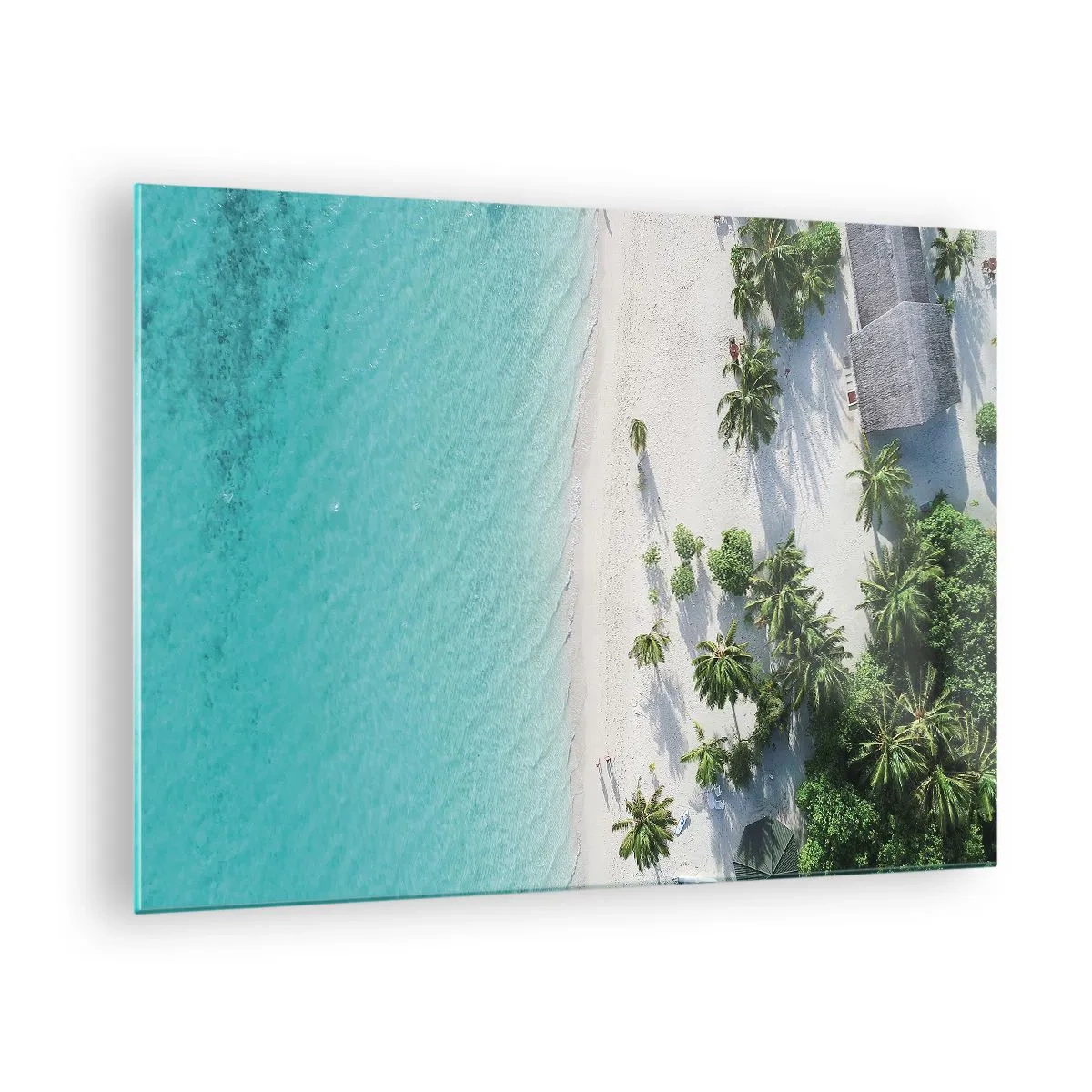Obraz na skle - Pohľad z vtáčej perspektívy na tropickú pláž s palmami a tyrkysovým morom - 70x50cm - Dovolenka v raji - Moderná nástenná dekorácia do obývacej izby a spálne ARTTOR