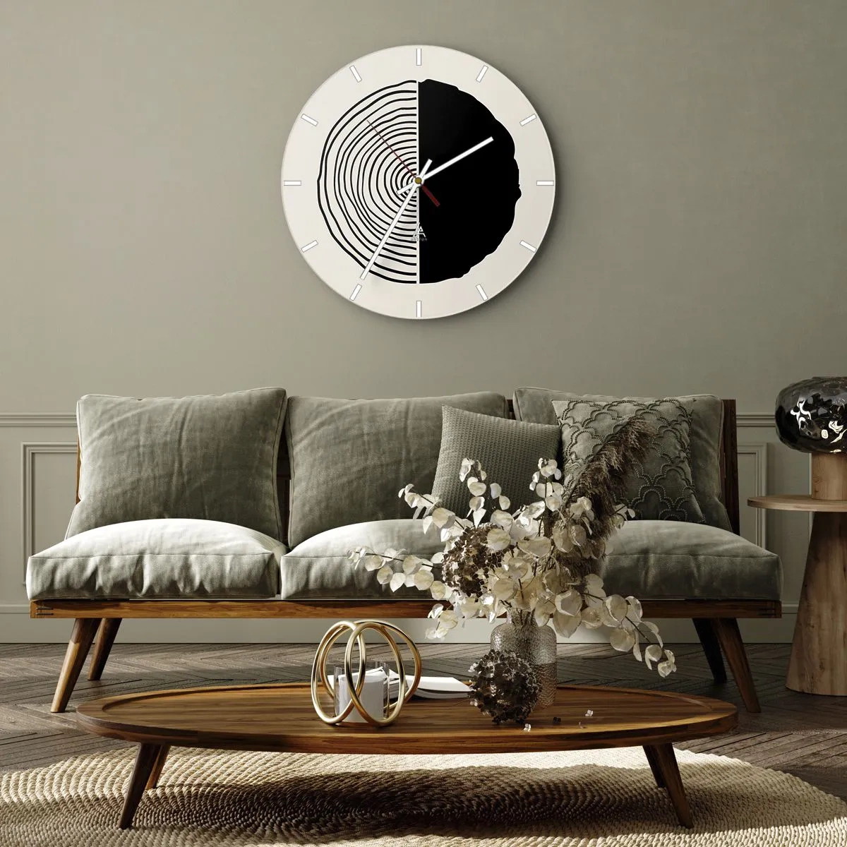 Nástenné hodiny - Minimalistický motív prierezu kmeňa v kontrastných farbách - 30x30cm - Pol na pol - Moderná nástenná dekorácia do obývacej izby, kuchyne a spálne ARTTOR