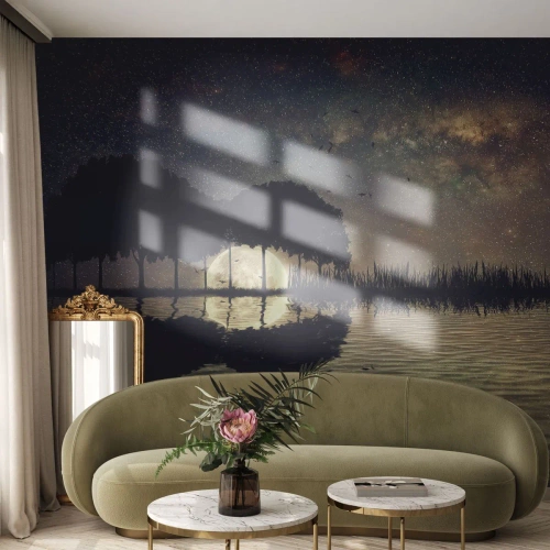 Fototapeta Standard Eco - Náladová nočná krajina s mesiacom odrážajúcim sa vo vode - 100x70cm - Noc na konci sveta - Moderná nástenná dekorácia do obývacej izby a spálne ARTTOR