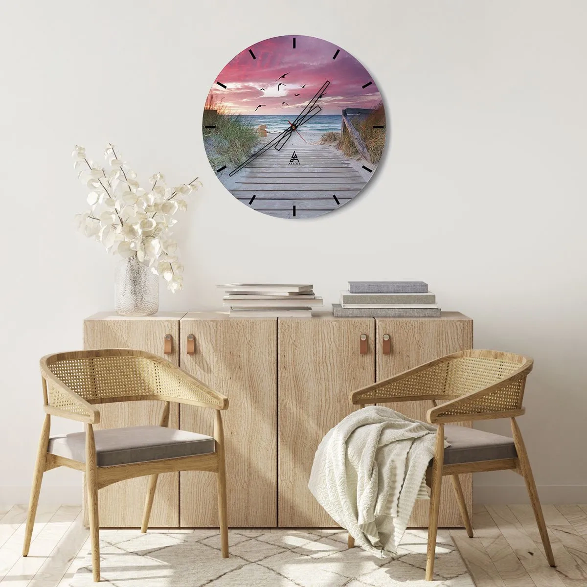 Nástenné hodiny - Drevené mólo vedúce na pláž pri západe slnka - 30x30cm - Baltská impresia - Moderná nástenná dekorácia do obývacej izby, kuchyne a spálne ARTTOR