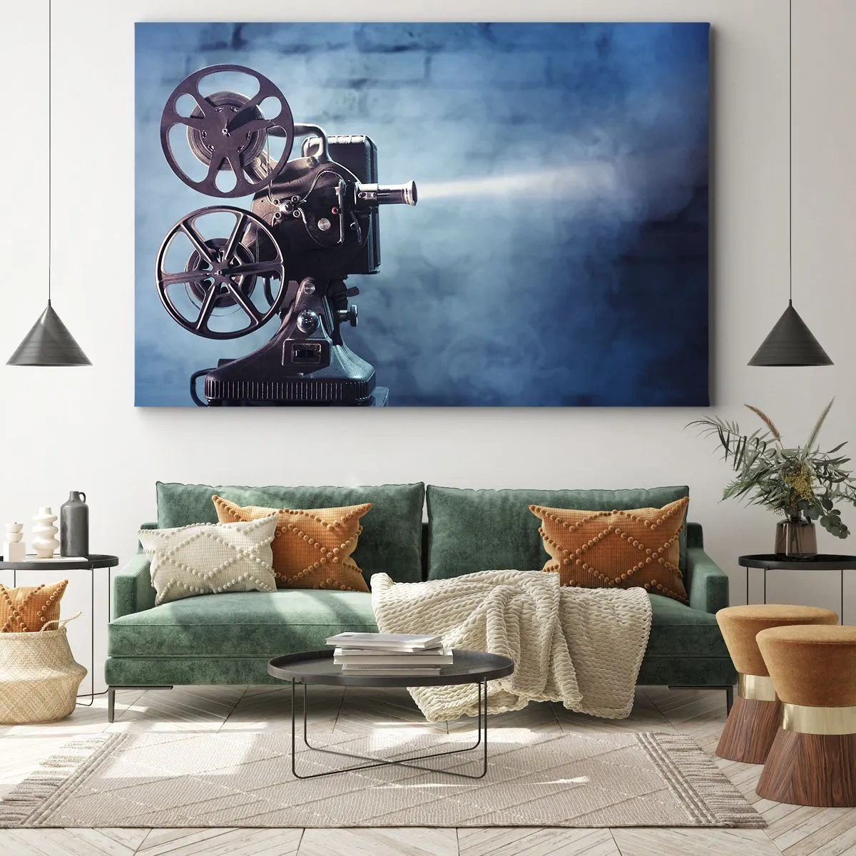 Obraz na plátne - Starý filmový projektor vrhajúci svetlo na modré pozadie - 70x50cm - V starom kine - Moderná nástenná dekorácia do obývacej izby a spálne ARTTOR