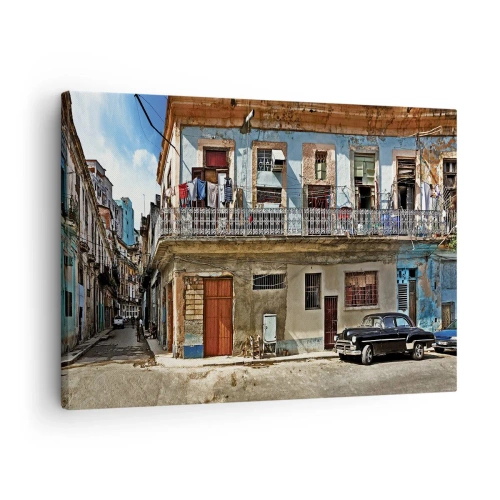 Obraz na plátne - Farebné činžiakové domy a klasické auto v mestskej krajine - 70x50cm - Havajský nádych - Moderná nástenná dekorácia do obývacej izby a spálne ARTTOR