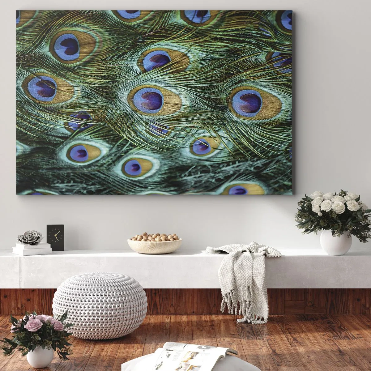 Obraz na plátne - Detaily pávích pier v sýtych farbách - 70x50cm - Páví pohľad - Moderná nástenná dekorácia do obývacej izby a spálne ARTTOR