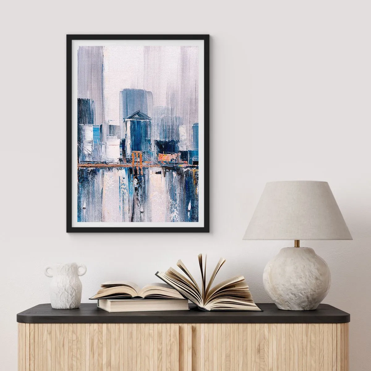 Plagát v čiernom ráme - Abstraktná panoráma mesta v odtieňoch modrej a bielej - 50x70cm - Newyorská impresia - Moderná nástenná dekorácia do obývacej izby a spálne ARTTOR