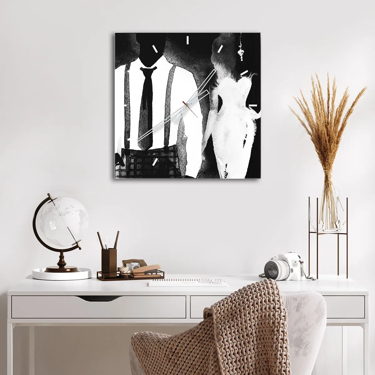 Nástenné hodiny - V štýle noir - 30x30 cm