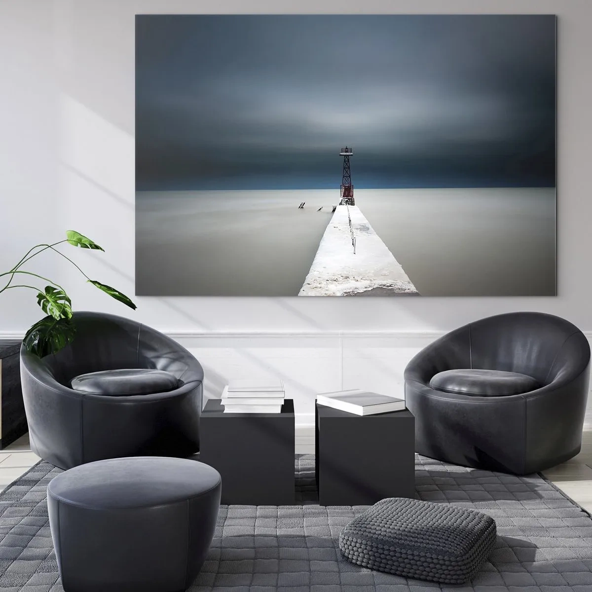 Obraz na skle - Minimalistické mólo vedúce k majáku na pozadí mora a oblohy - 70x50cm - Stretnúť sa s nekonečnom - Moderná nástenná dekorácia do obývacej izby a spálne ARTTOR