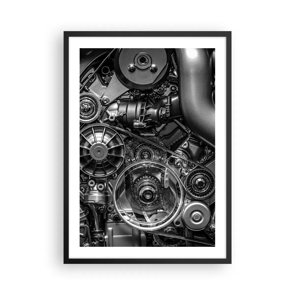 Plagát v čiernom ráme - Detailný záber mechanických komponentov motora v čiernobielej farbe - 50x70cm - Poézia mechaniky - Moderná nástenná dekorácia do obývacej izby a spálne ARTTOR