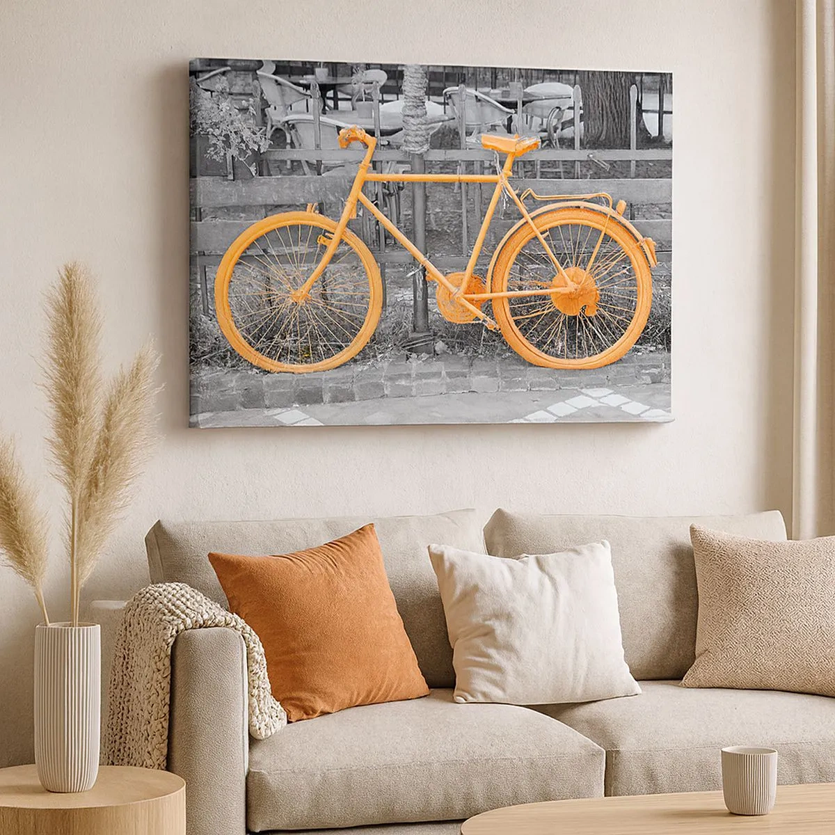 Obraz na plátne - Umelecká fotografia žltého bicykla na čiernobielom pozadí - 70x50cm - Choď, ja tu počkám - Moderná nástenná dekorácia do obývacej izby a spálne ARTTOR