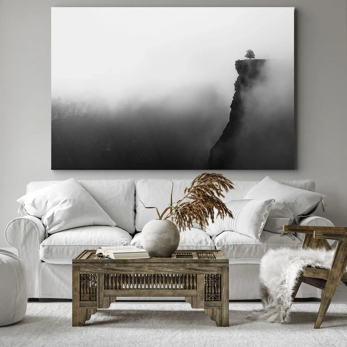 Obraz na plátne - Osamelý strom na okraji útesu obklopený hmlou - 70x50cm - Na okraji sveta - Moderná nástenná dekorácia do obývacej izby a spálne ARTTOR