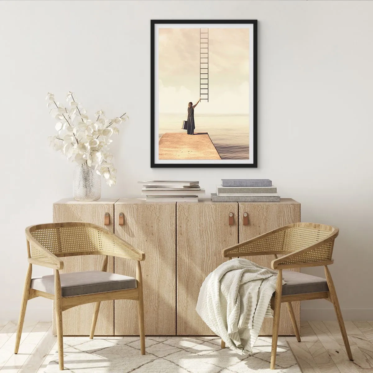 Plagát v čiernom ráme - Žena na móle siaha po rebríku vedúcom do neba - 50x70cm - Magická cesta - Moderná nástenná dekorácia do obývacej izby a spálne ARTTOR