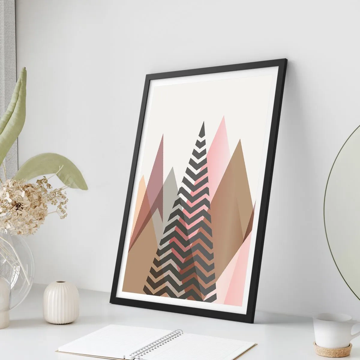 Plagát v čiernom ráme - Geometrické hory v pastelových odtieňoch s vrstveným efektom - 50x70cm - Pyramidálny pohľad - Moderná nástenná dekorácia do obývacej izby a spálne ARTTOR