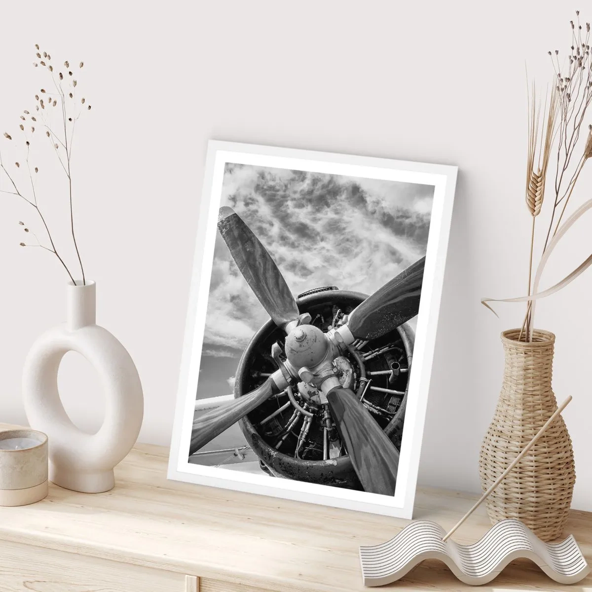 Plagát v bielom ráme - Dobyvateľ oblohy - 61x91 cm