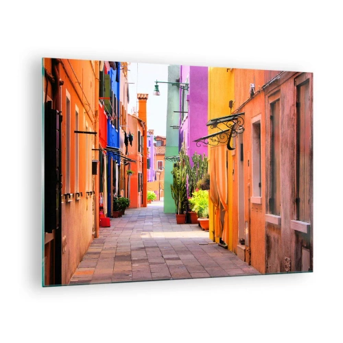 Obraz na skle - Farebná ulica s činžiakovými domami v teplých odtieňoch - 70x50cm - Dúhová ulička - Moderná nástenná dekorácia do obývacej izby a spálne ARTTOR