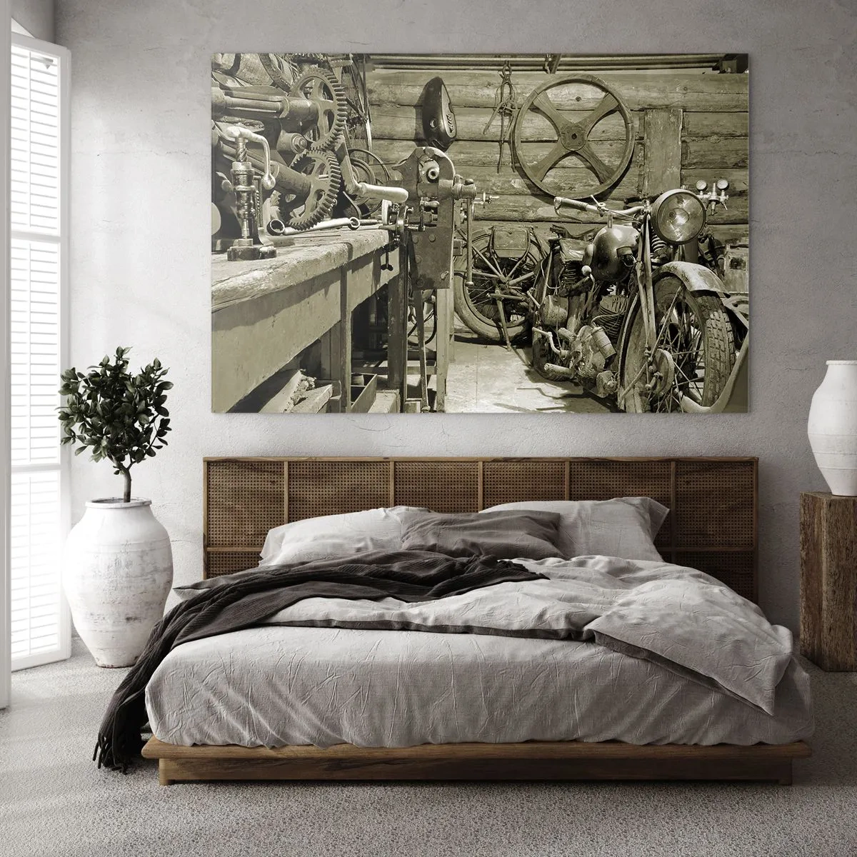 Obraz na skle - Dielňa so starožitným náradím a starým motocyklom - 70x50cm - V kôlni strýka Mariána - Moderná nástenná dekorácia do obývacej izby a spálne ARTTOR