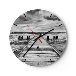 Nástenné hodiny - Drevené mólo vedúce do rozbúreného mora pod zamračenou oblohou - 30x30cm - Čakám na vietor, čo rozfúka… - Moderná nástenná dekorácia do obývacej izby, kuchyne a spálne ARTTOR