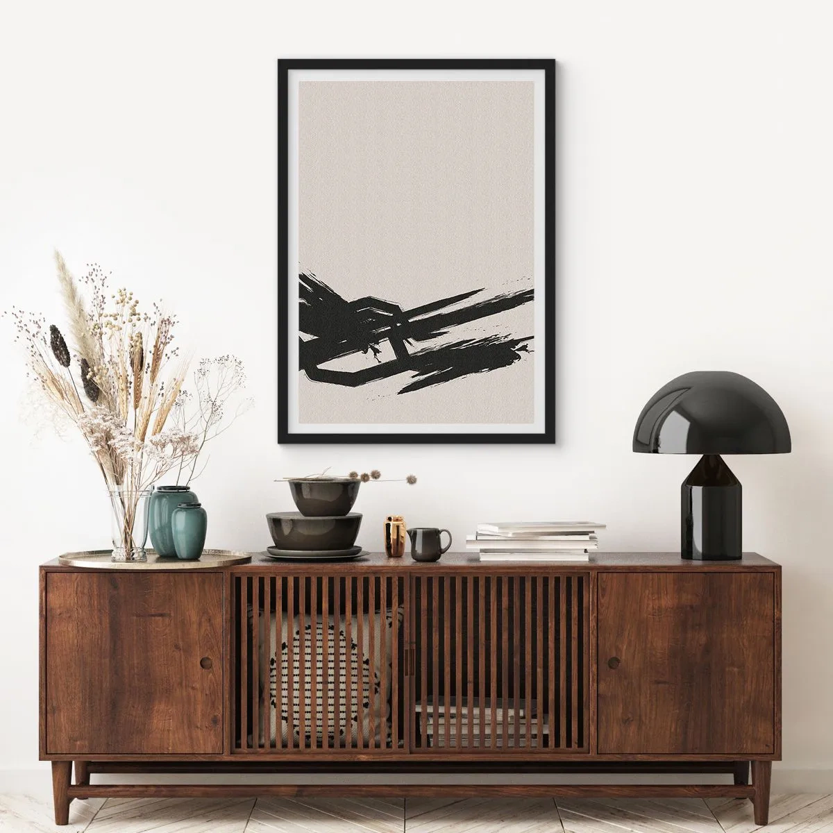 Plagát v čiernom ráme - Dynamická abstrakcia s čiernym ťahom štetca - 50x70cm - Nezastaviteľná hybnosť - Moderná nástenná dekorácia do obývacej izby a spálne ARTTOR