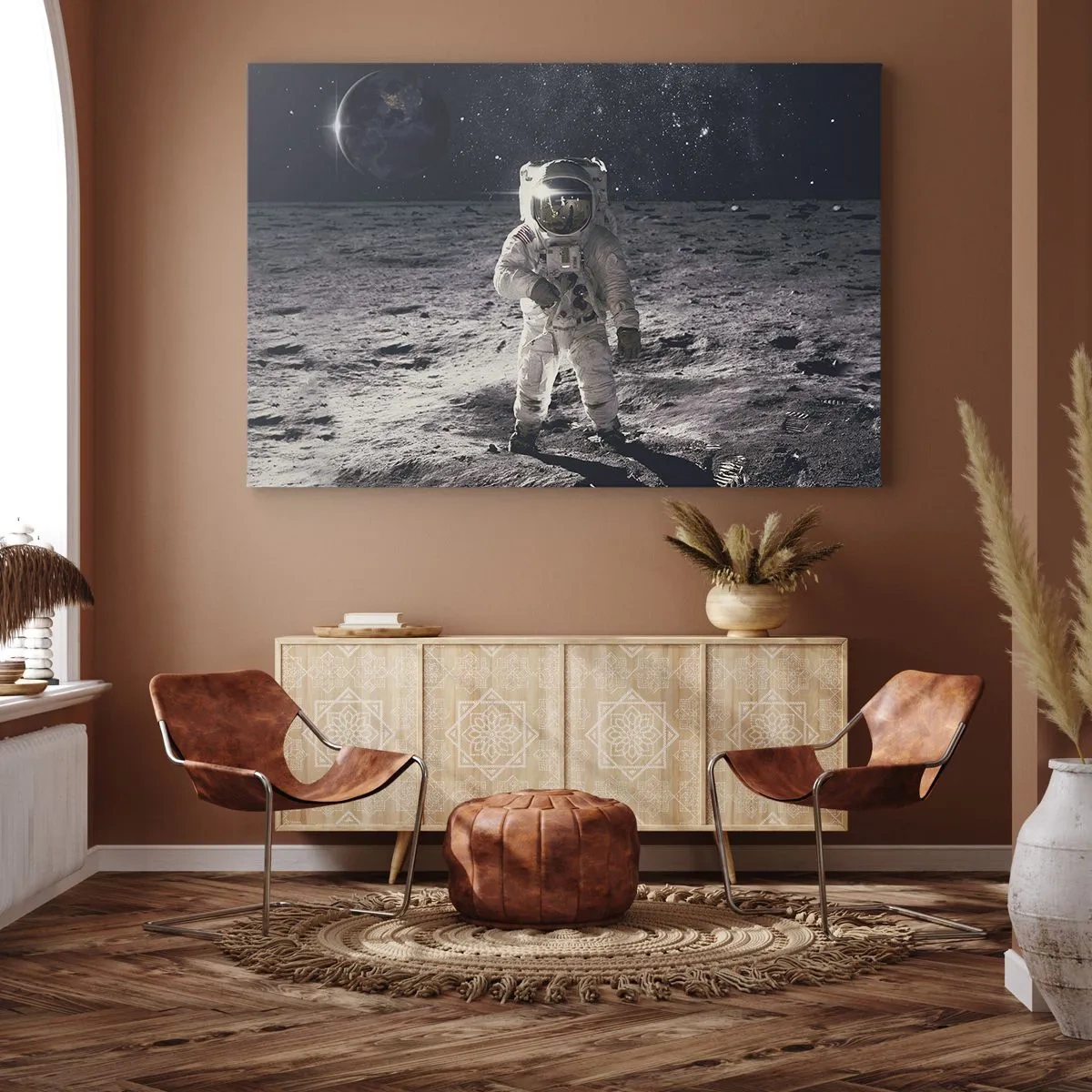 Obraz na plátne - Astronaut na povrchu Mesiaca so Zemou v pozadí - 70x50cm - Pozdrav z Mesiaca - Moderná nástenná dekorácia do obývacej izby a spálne ARTTOR