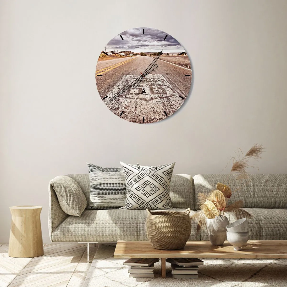 Nástenné hodiny - Cesta 66 pod zamračenou oblohou - 30x30cm - Mother Road - americká legenda - Moderná nástenná dekorácia do obývacej izby, kuchyne a spálne ARTTOR