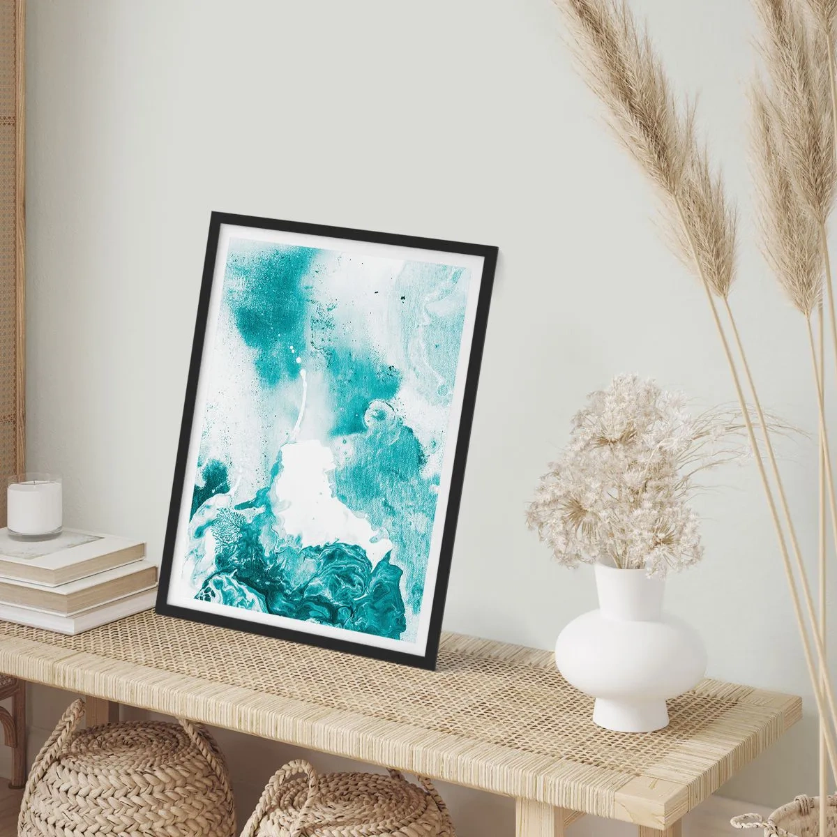 Plagát v čiernom ráme - Tyrkysová abstrakcia s dynamickými detailmi - 50x70cm - Povodie modrej - Moderná nástenná dekorácia do obývacej izby a spálne ARTTOR