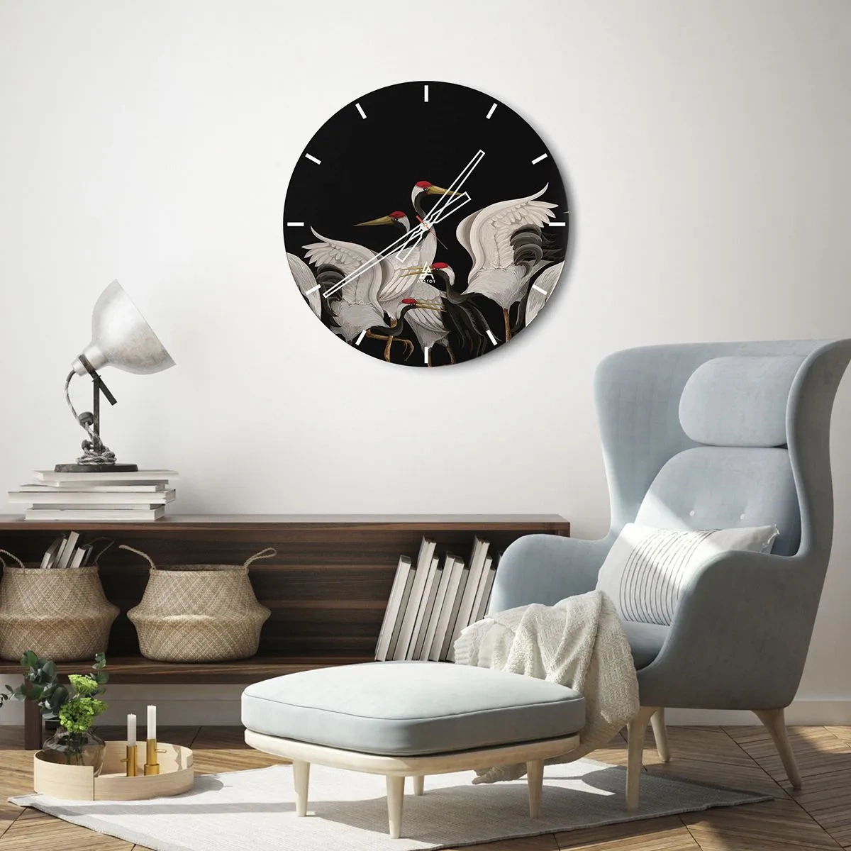 Nástenné hodiny - Skupina žeriavov na čiernom pozadí v štylizovanej ilustrácii - 30x30cm - Vtáčie záležitosti - Moderná nástenná dekorácia do obývacej izby, kuchyne a spálne ARTTOR