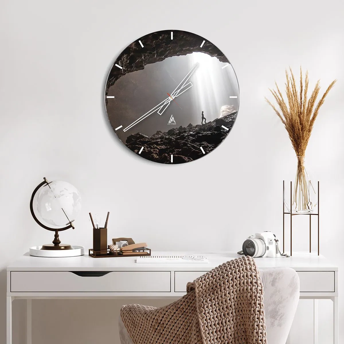 Nástenné hodiny - Svetelná jaskyňa - 30x30 cm