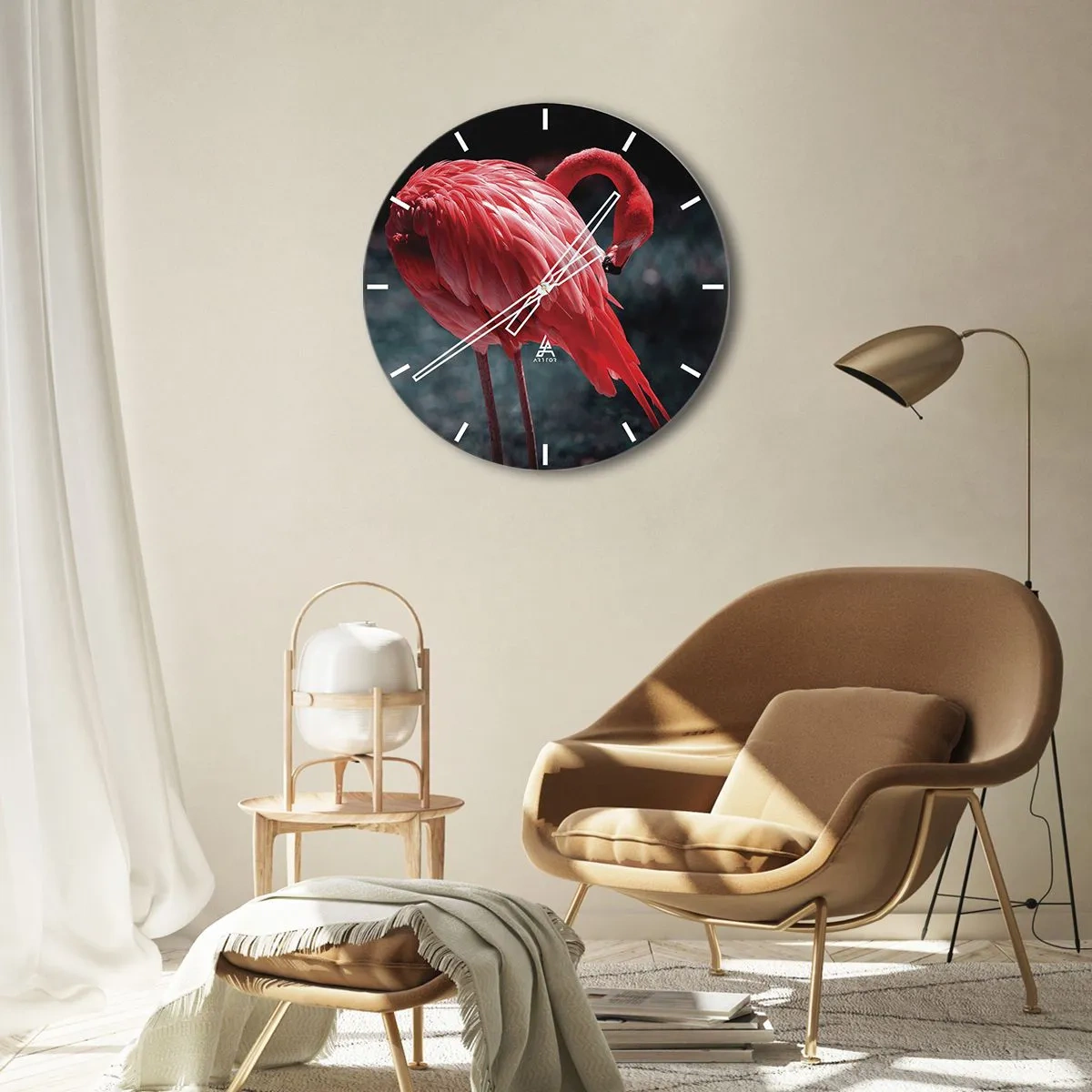 Nástenné hodiny - Červený plameniak na tmavom pozadí v elegantnom zábere - 30x30cm - Karmínová báseň prírody - Moderná nástenná dekorácia do obývacej izby, kuchyne a spálne ARTTOR